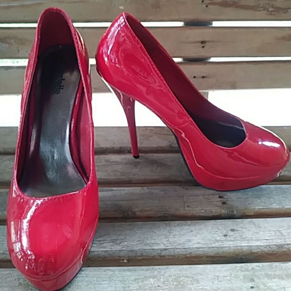 Charlotte russe heels